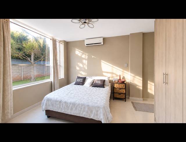 1 BEDROOM APARTMENT FOR SALE IN ESSENWOOD